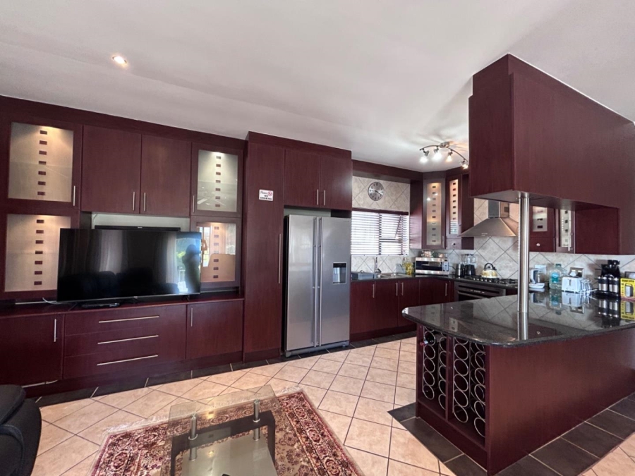 3 Bedroom Property for Sale in Jeffreys Bay Central Eastern Cape